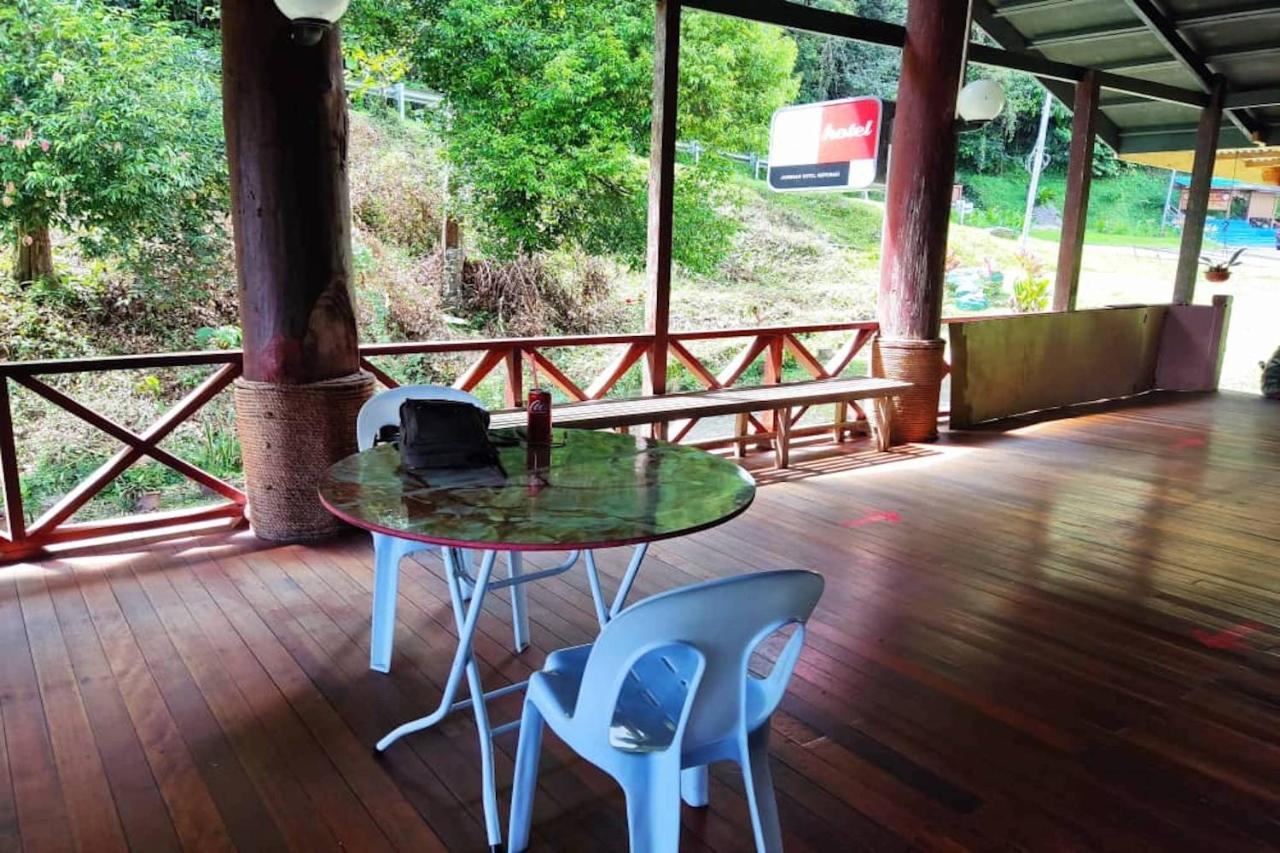 Oyo Home 90396 Mahua Rainforest Paradise Tambunan Εξωτερικό φωτογραφία